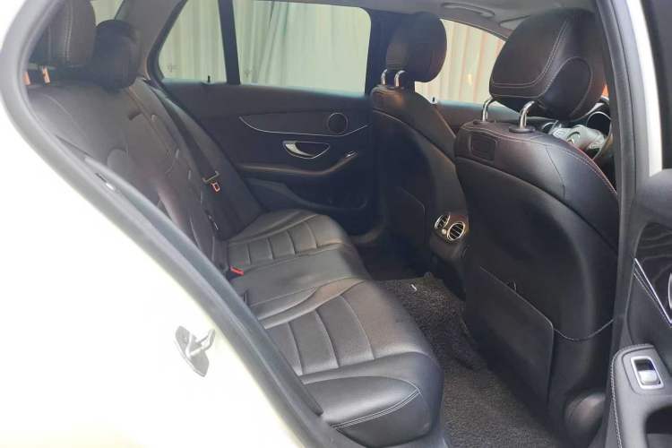 Used Mercedes-Benz C-Class 2015 C 200 station wagon Interior 6