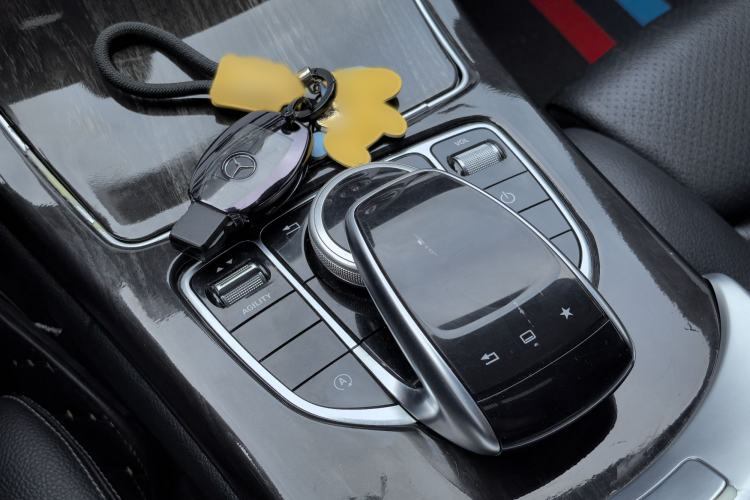 Used Mercedes-Benz C-Class 2015 C 200 Sport Edition Interior 6