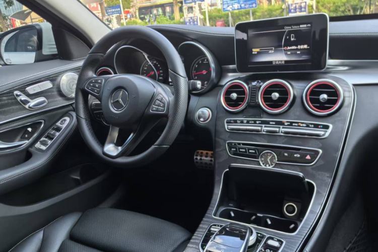 Used Mercedes-Benz C-Class 2015 Revised C 200 L Sport Edition Interior 6