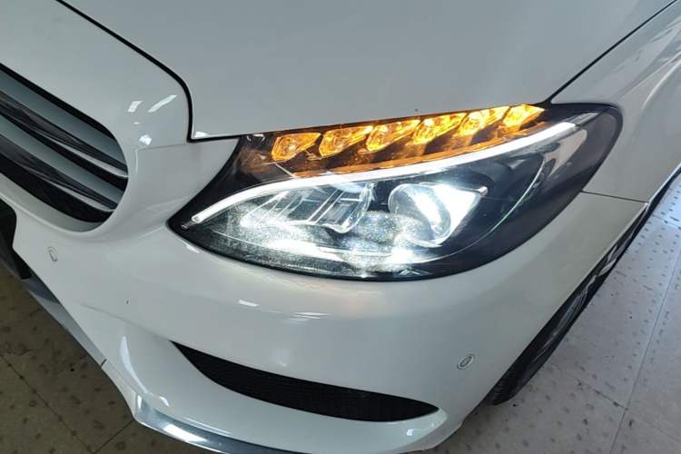 Used Mercedes-Benz C-Class 2015 Revised C 200 L Sport Edition Left Front Headlight