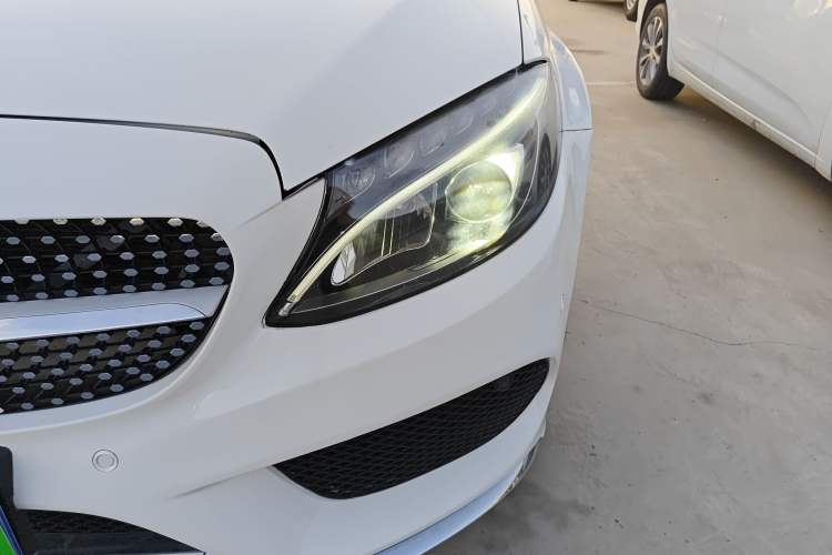 Used Mercedes-Benz C-Class 2015 C 200 L Sport Edition Left Front Headlight
