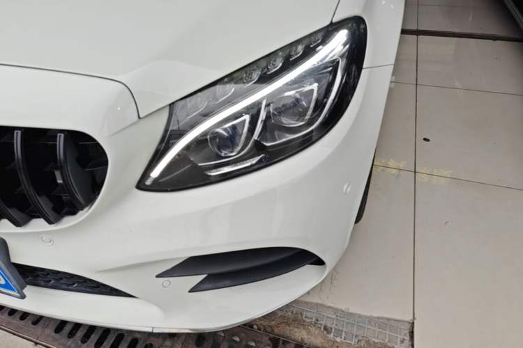 Used Mercedes-Benz C-Class 2015 C 300 L Left Front Headlight