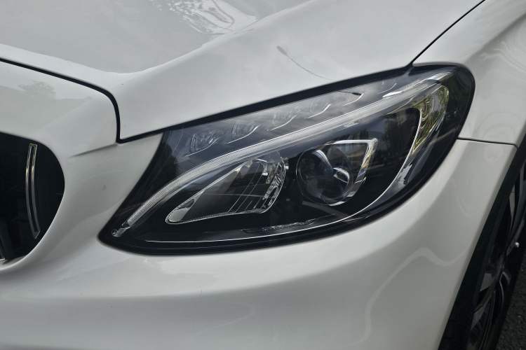 Used Mercedes-Benz C-Class 2015 C 200 Sport Edition Left Front Headlight