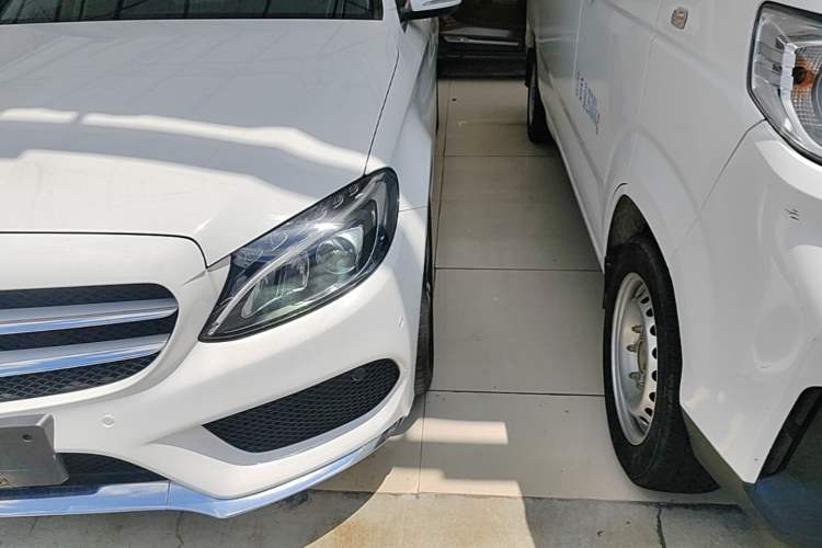 Used Mercedes-Benz C-Class 2015 Revised C 200 L Sport Edition Left Front Headlight