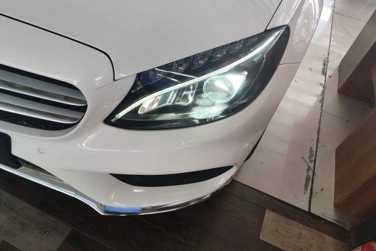 Used Mercedes-Benz C-Class 2015 C 200 station wagon Left Front Headlight