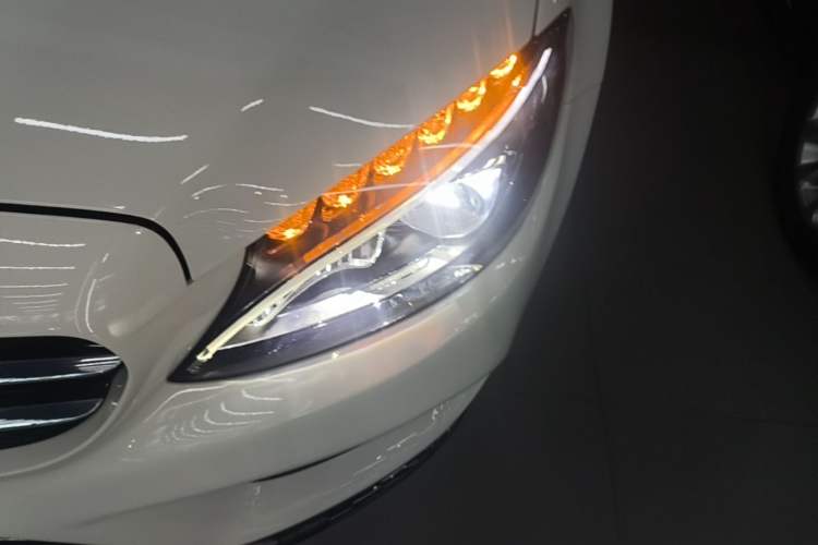 Used Mercedes-Benz C-Class 2015 C 200 Sport Edition Left Front Headlight