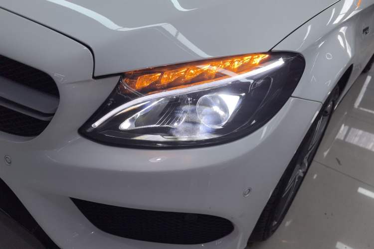 Used Mercedes-Benz C-Class 2015 C 200 station wagon Left Front Headlight