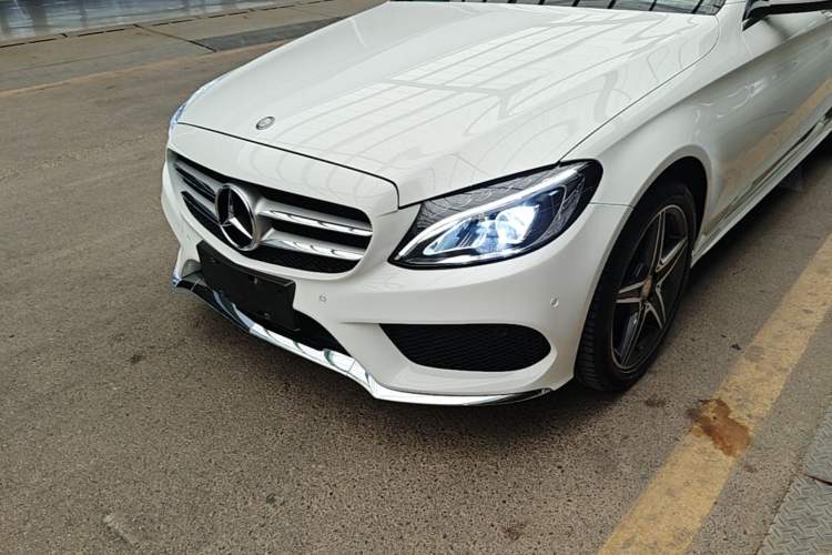 Used Mercedes-Benz C-Class 2015 C 200 station wagon Left Front Headlight