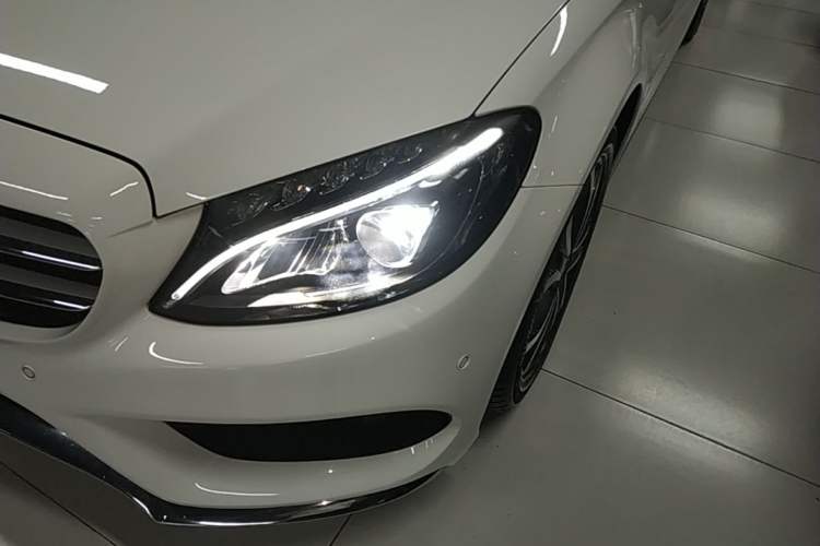 Used Mercedes-Benz C-Class 2015 C 200 L Sport Edition Left Front Headlight