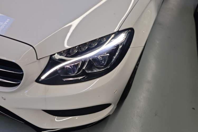 Used Mercedes-Benz C-Class 2015 C 200 Sport Edition 4MATIC Left Front Headlight