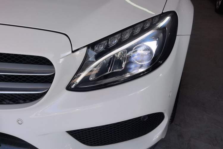 Used Mercedes-Benz C-Class 2015 C 200 station wagon Left Front Headlight
