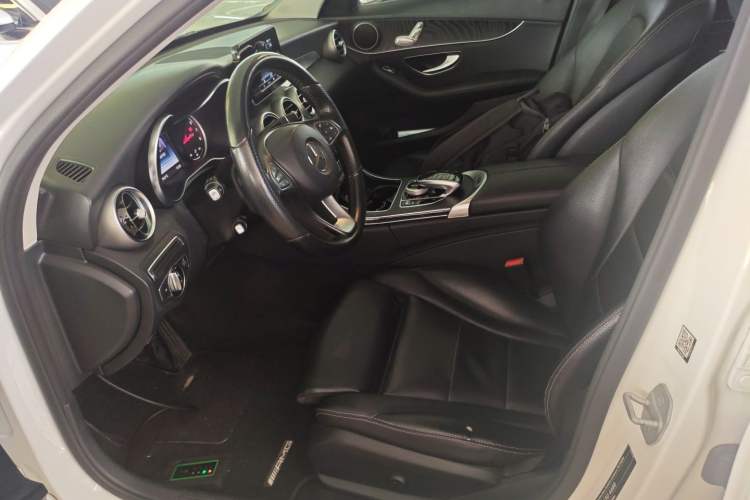 Used Mercedes-Benz C-Class 2015 C 200 station wagon Left Front Seat