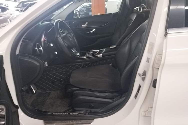 Used Mercedes-Benz C-Class 2015 Restyled C 180 L Sport Edition Left Front Seat