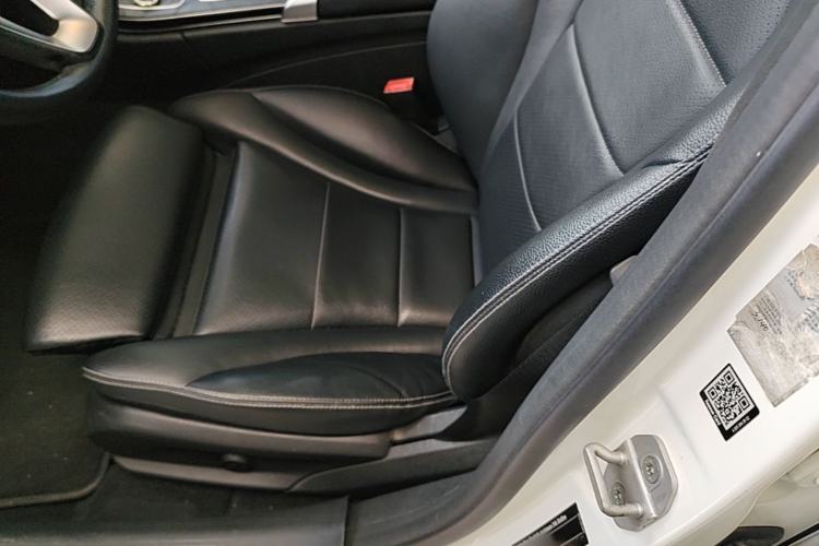 Used Mercedes-Benz C-Class 2015 Revised C 200 L Sport Edition Left Front Seat
