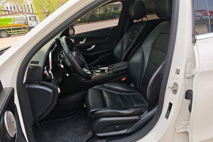 Used Mercedes-Benz C-Class 2015 C 180 L Sport Edition Left Front Seat