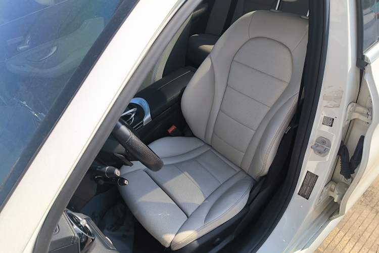 Used Mercedes-Benz C-Class 2015 C 200 L 4MATIC Sport Edition Left Front Seat