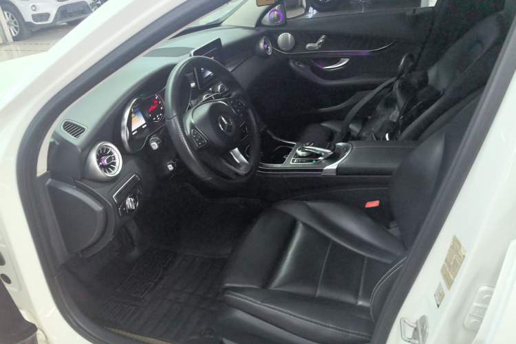 Used Mercedes-Benz C-Class 2015 C 200 station wagon Left Front Seat