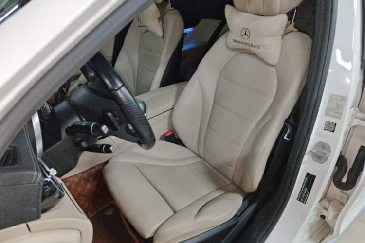 Used Mercedes-Benz C-Class 2015 C 200 L 4MATIC Sport Edition Left Front Seat