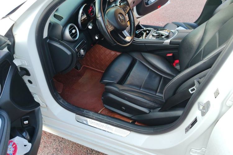 Used Mercedes-Benz C-Class 2015 C 200 station wagon Left Front Seat