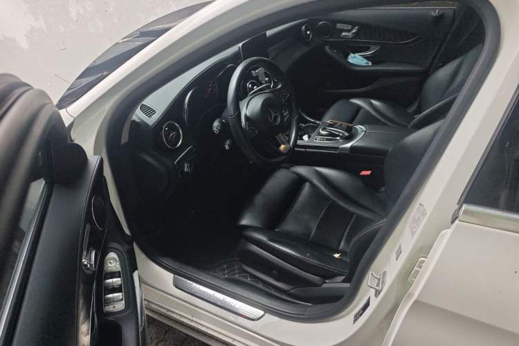 Used Mercedes-Benz C-Class 2015 Revised C 200 L Sport Edition Left Front Seat