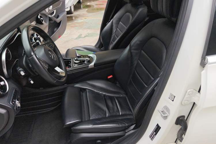 Used Mercedes-Benz C-Class 2015 C 300 L Sport Edition Left Front Seat