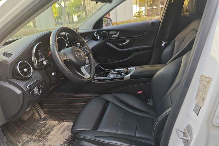Used Mercedes-Benz C-Class 2015 Revised C 200 L Sport Edition Left Front Seat