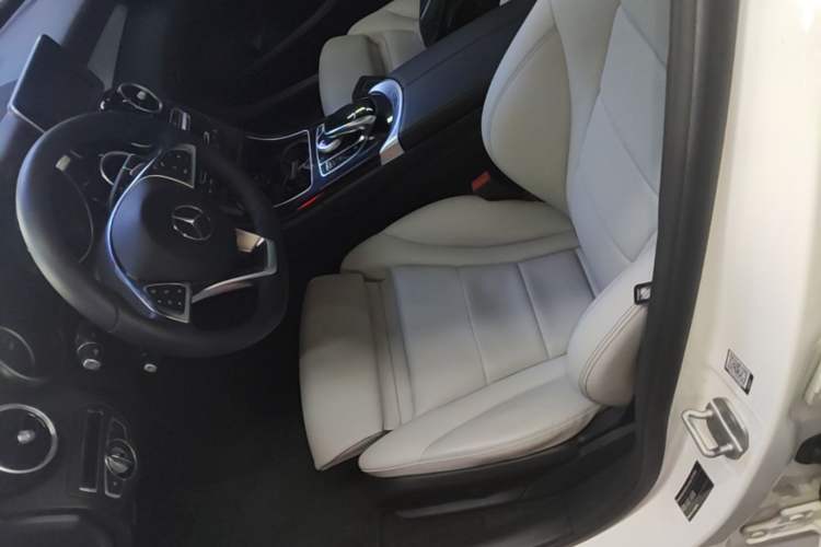Used Mercedes-Benz C-Class 2015 C 200 Sport Edition 4MATIC Left Front Seat