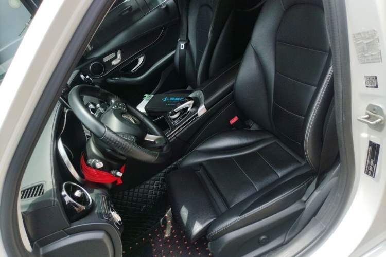 Used Mercedes-Benz C-Class 2015 Revised C 200 L Sport Edition Left Front Seat