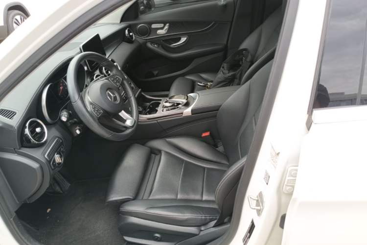 Used Mercedes-Benz C-Class 2015 C 200 L 4MATIC Sport Edition Left Front Seat