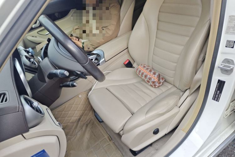 Used Mercedes-Benz C-Class 2015 Facelift C 200 L Left Front Seat