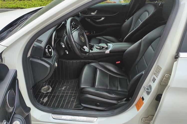 Used Mercedes-Benz C-Class 2015 Restyled C 180 L Sport Edition Left Front Seat
