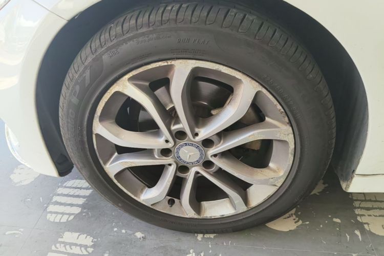 Used Mercedes-Benz C-Class 2015 C 200 L Sport Edition Left Front Wheel Hub