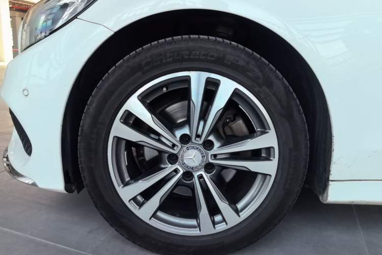 Used Mercedes-Benz C-Class 2015 Revised C 200 L Sport Edition Left Front Wheel Hub
