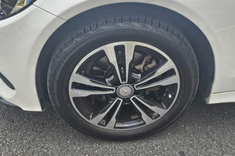 Used Mercedes-Benz C-Class 2015 C 200 Sport Edition Left Front Wheel Hub