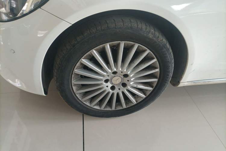 Used Mercedes-Benz C-Class 2015 C 200 L Left Front Wheel Hub