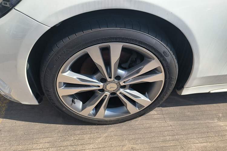 Used Mercedes-Benz C-Class 2015 C 200 L 4MATIC Sport Edition Left Front Wheel Hub