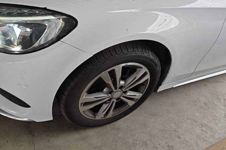 Used Mercedes-Benz C-Class 2015 Revised C 200 L Sport Edition Left Front Wheel Hub