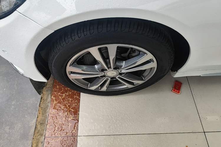 Used Mercedes-Benz C-Class 2015 Revised C 200 L Sport Edition Left Front Wheel Hub