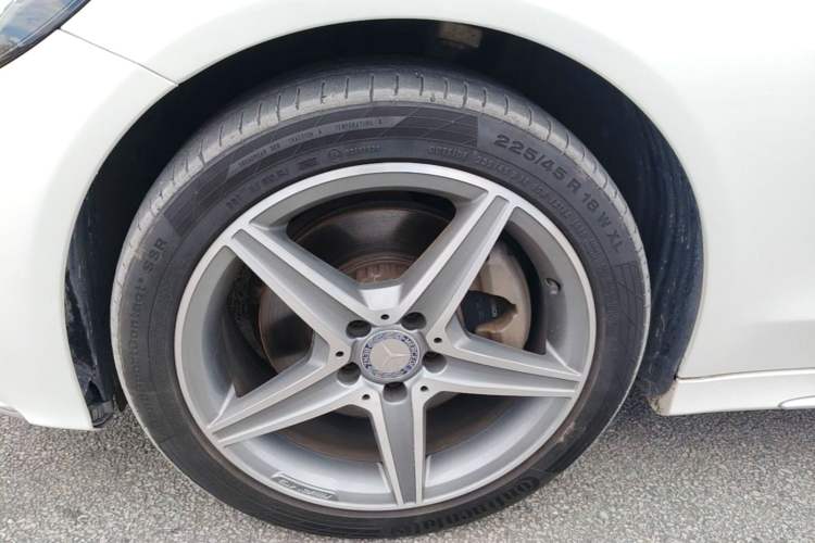 Used Mercedes-Benz C-Class 2015 C 260 L Sport Edition Left Front Wheel Hub