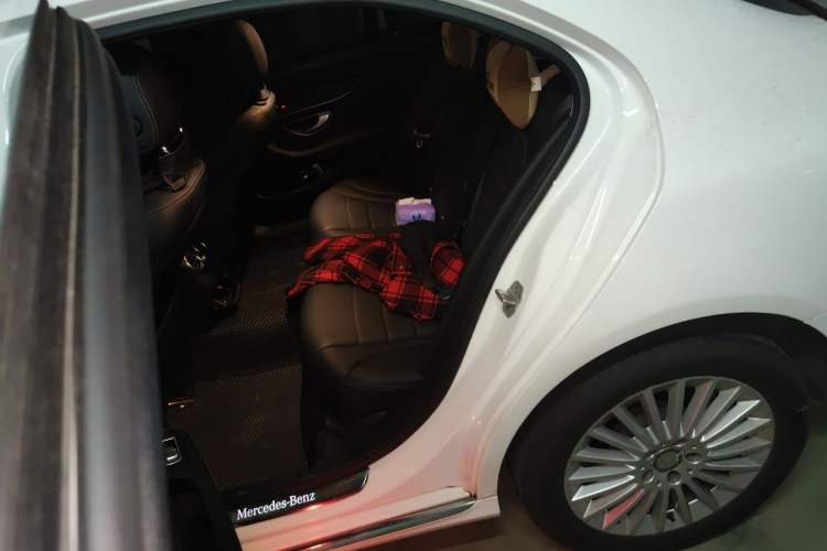 Used Mercedes-Benz C-Class 2015 C 200 L Left Rear Seat