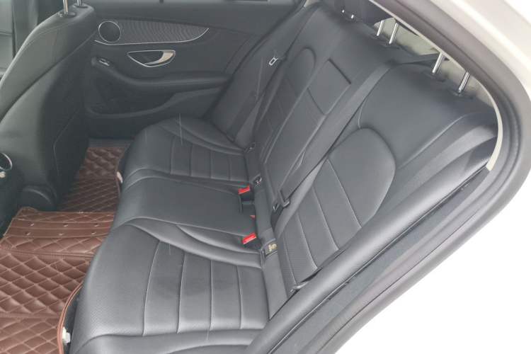 Used Mercedes-Benz C-Class 2015 C 200 L 4MATIC Sport Edition Left Rear Seat
