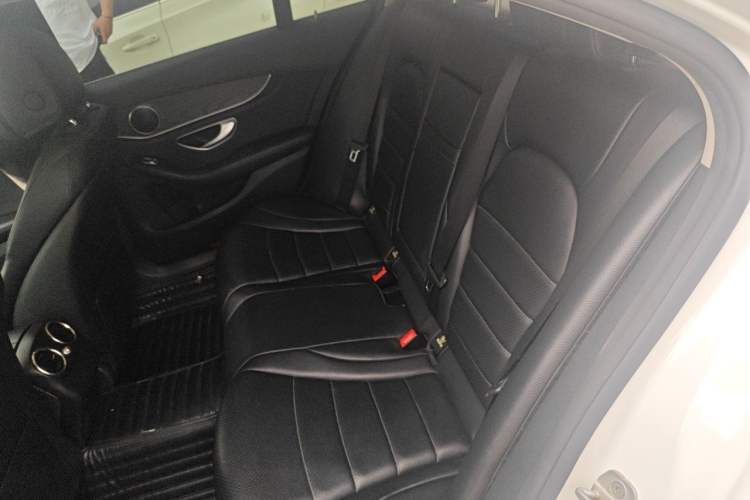 Used Mercedes-Benz C-Class 2015 Revised C 200 L Sport Edition Left Rear Seat