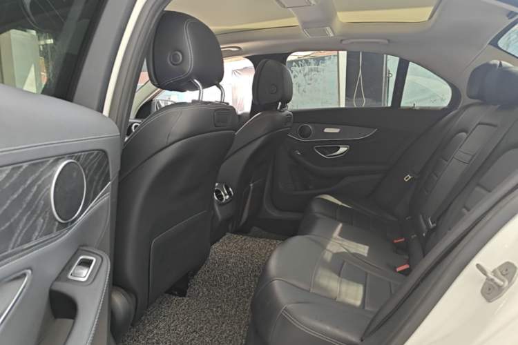 Used Mercedes-Benz C-Class 2015 Revised C 200 L Sport Edition Left Rear Seat
