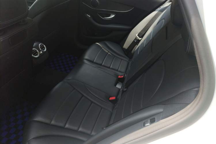 Used Mercedes-Benz C-Class 2015 C 200 station wagon Left Rear Seat