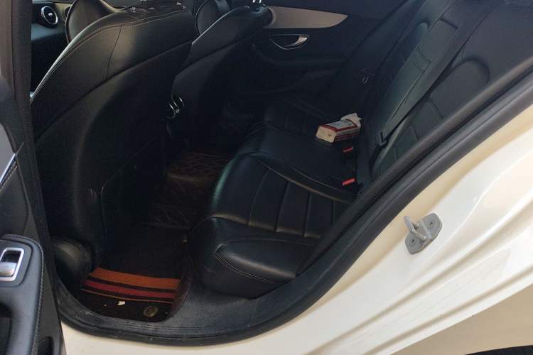 Used Mercedes-Benz C-Class 2015 C 200 Sport Edition 4MATIC Left Rear Seat