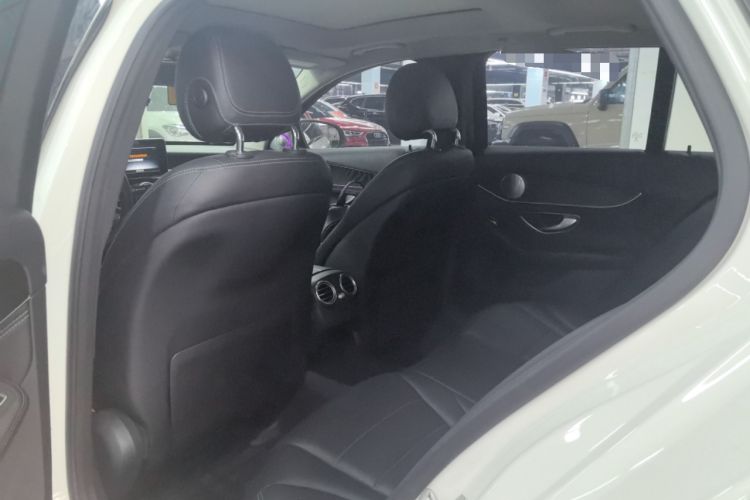 Used Mercedes-Benz C-Class 2015 C 200 station wagon Left Rear Seat