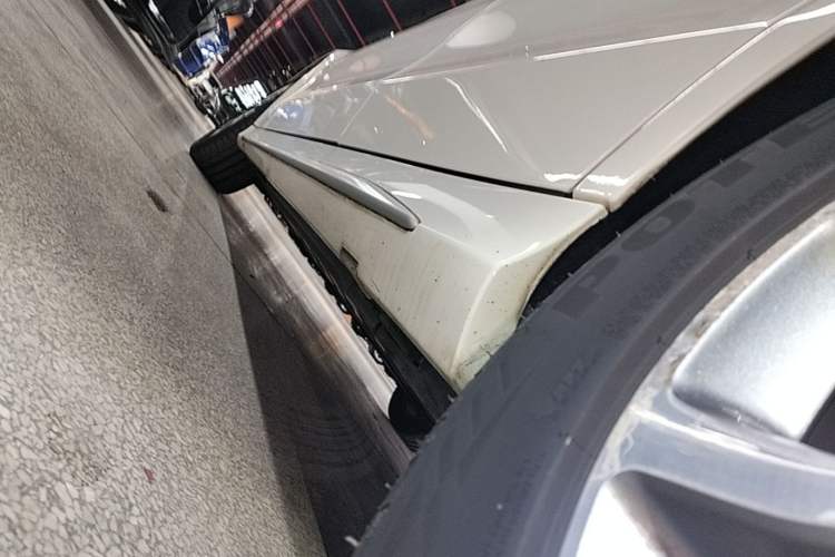Used Mercedes-Benz C-Class 2015 Restyled C 180 L Sport Edition Left Side Sill