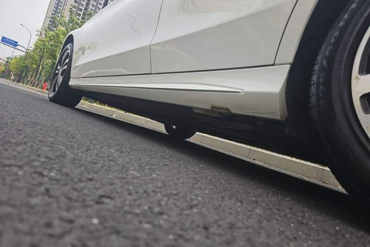 Used Mercedes-Benz C-Class 2015 C 200 Sport Edition Left Side Sill