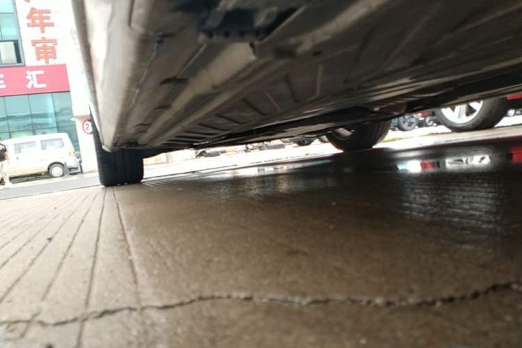 Used Mercedes-Benz C-Class 2015 Restyled C 180 L Sport Edition Left Side Sill