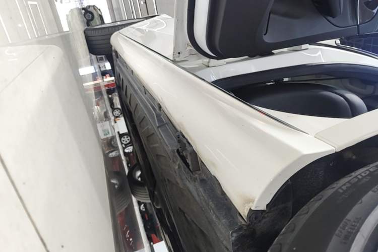 Used Mercedes-Benz C-Class 2015 C 260 L Left Side Sill